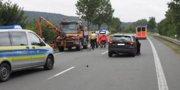 Verkehrsunfall B64 bei Herste. 19.06.2018 - © Polizei Bad Driburg