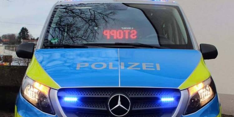 Stopp Polizei - © Polizei