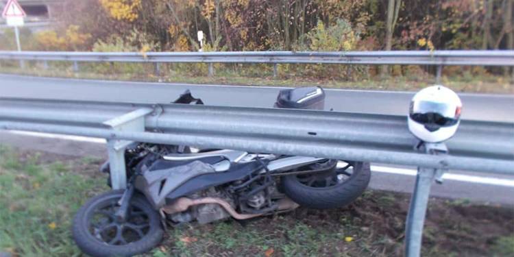 Motorradfahrer (37) Leicht Verletzt